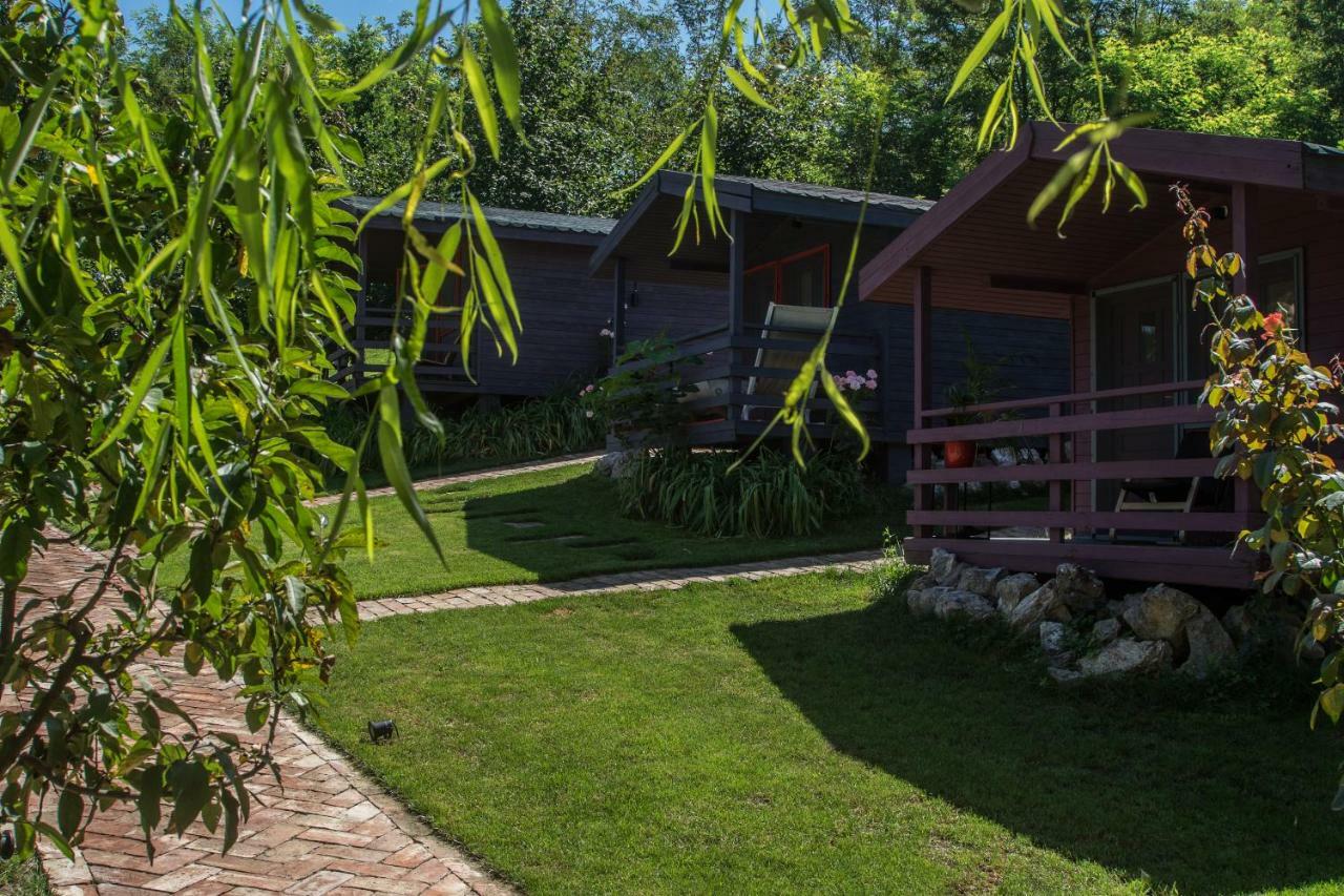 Enpi Lake Resort ยาช ภายนอก รูปภาพ