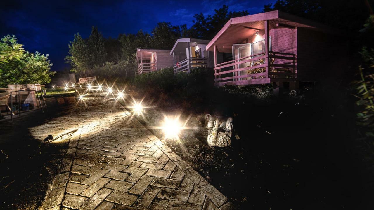 Enpi Lake Resort ยาช ภายนอก รูปภาพ